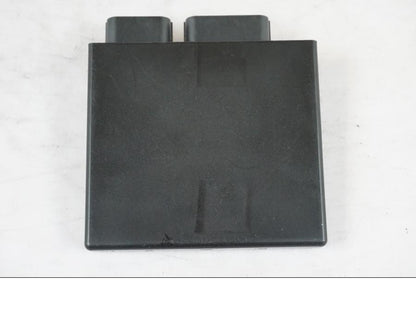 Snett nerifrån på CDI / ECU från en Kawasaki ER-6N -2016 motorcykel.