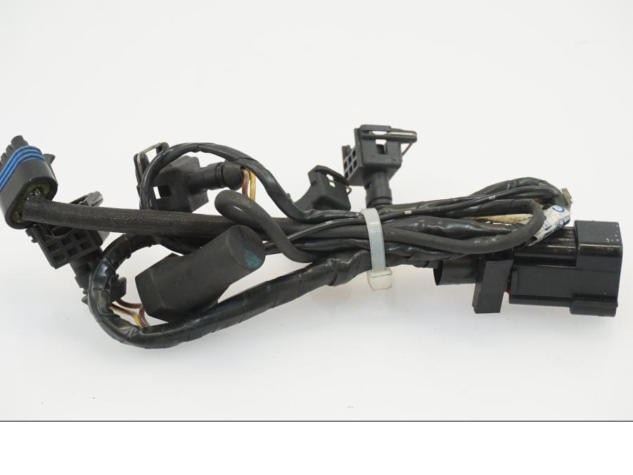 Vänster sida på Kablage från en Triumph Sprint RS -2004 motorcykel.