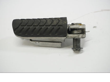 Framsidan på Fotpinne från en Kawasaki Z 900 -2019 motorcykel.