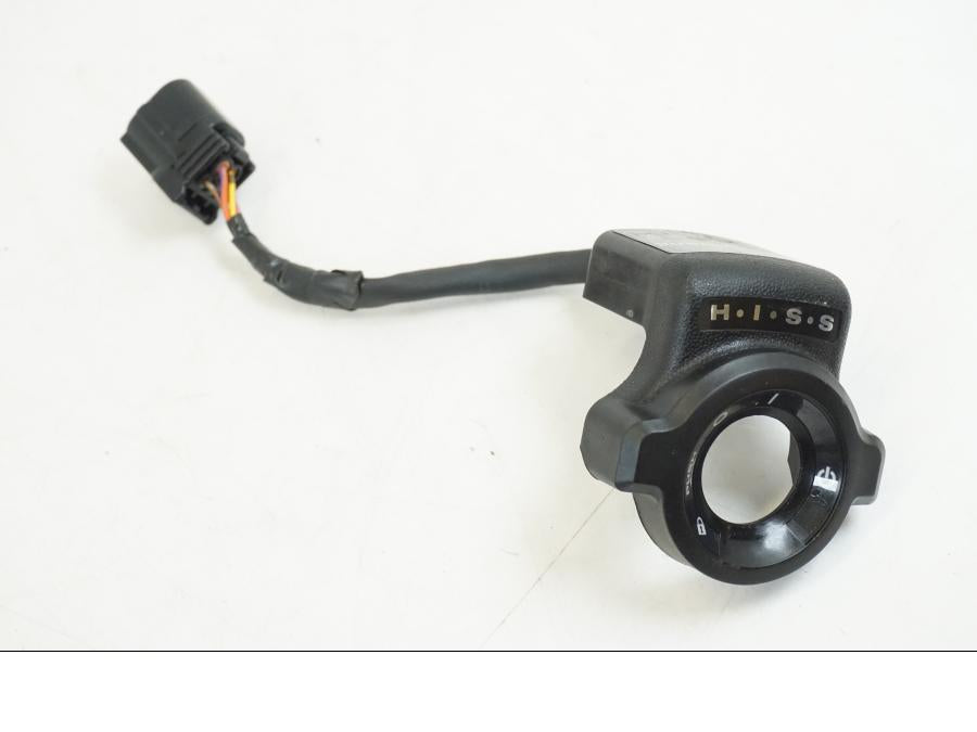 Framsidan på Antenn till tändningslås från en Honda CB 650 F Hornet -2017 motorcykel.