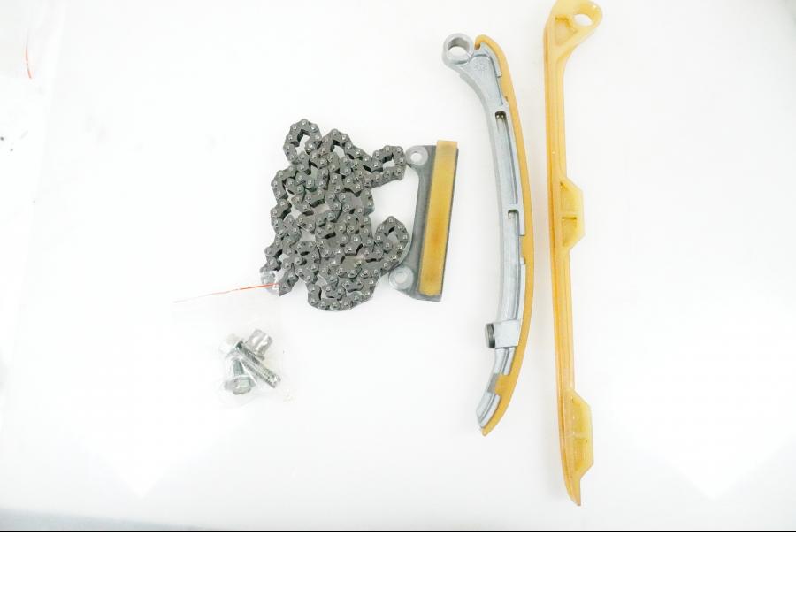 Baksidan på Kamkedja från en Honda VFR 800 -2005 motorcykel.