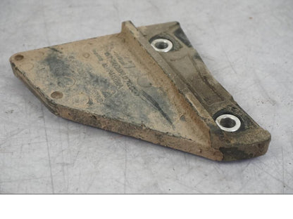 Höger sida på Kedjeskydd från en KTM 1290 Super Adventure R -2018 motorcykel.