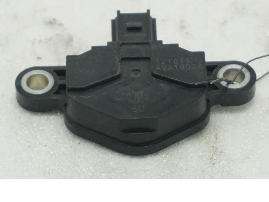 Framsidan på Tilt Sensor från en Honda CBR 500 R -2013 motorcykel.