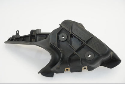 Vänster sida på Luftintag från en BMW R 1150 R -2002 motorcykel.