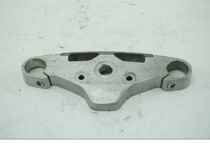 Baksidan på Gaffelkrona från en Kawasaki VN 1500 Classic Tourer -2001 motorcykel.