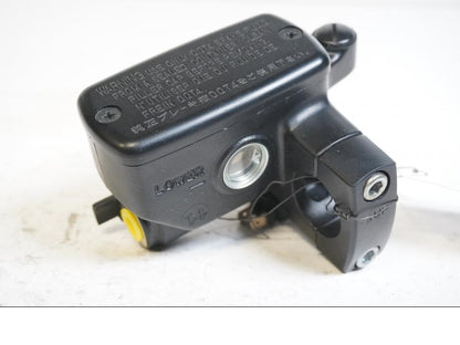 Framsidan på Bromshuvudcylinder från en Honda CTX 1300 -2014 motorcykel.