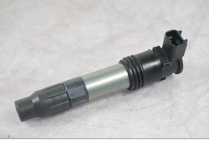 Framsidan på Tändspole från en KTM 1290 Super Duke R -2022 motorcykel.