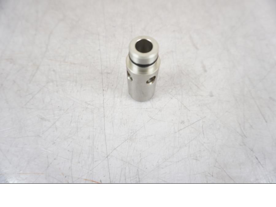 Baksidan på Oljepump från en Yamaha FJR 1300 -2005 motorcykel.