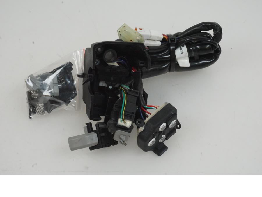 Framsidan på Styrelreglage från en KTM 1290 Super Duke -2019 motorcykel.