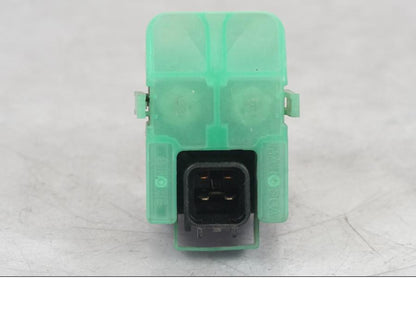 Baksidan på Startrelä från en Suzuki SV 650 -1999 motorcykel.