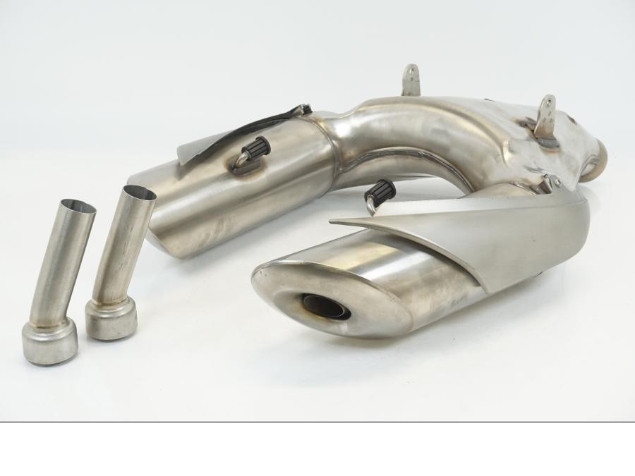 Framsidan på Ljuddämpare från en KTM 990 Super Duke -2005 motorcykel.