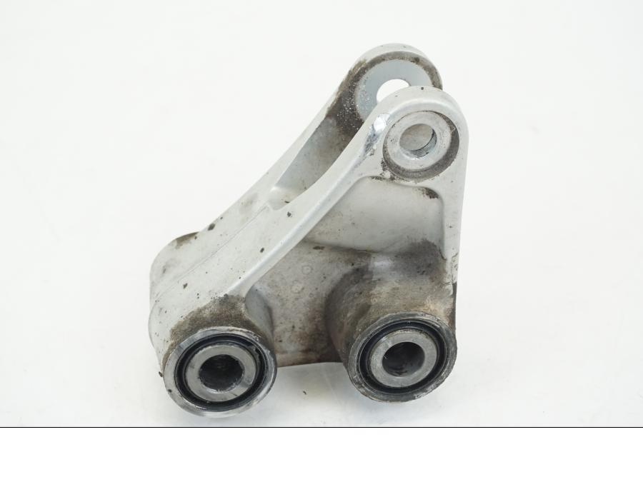 Framsidan på Stötdämparlänkage från en Ducati Streetfighter V4 -2020 motorcykel.