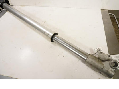 Framsidan på Gaffelben från en Aprilia Pegaso 650 -1997 motorcykel.