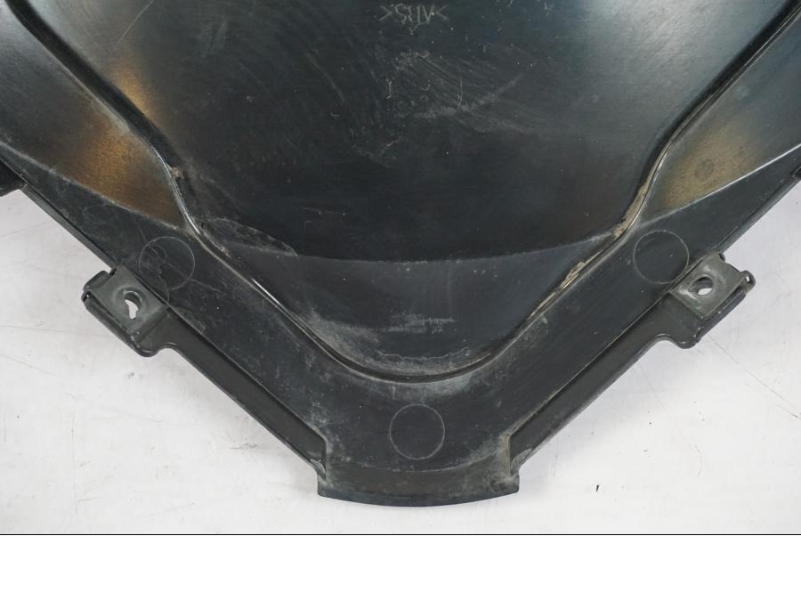 Snett uppifrån på Toppkåpsinsida från en Suzuki GSX-R 750 -2006 motorcykel.