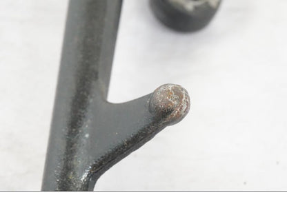 Vänster sida på Sidostöd från en Honda CBR 1000 F -1999 motorcykel.