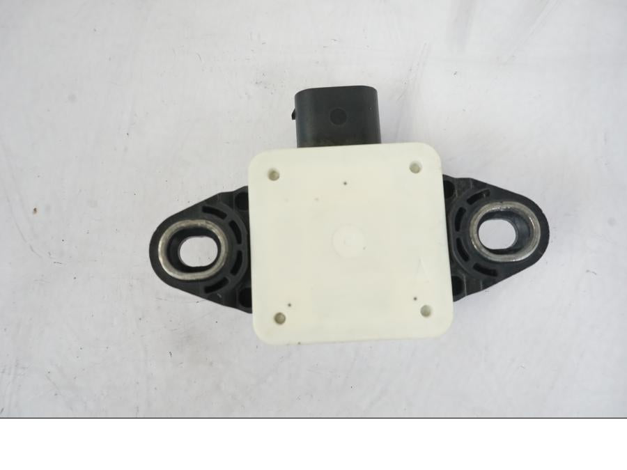 Höger sida på Tilt Sensor från en KTM 790 Duke -2019 motorcykel.