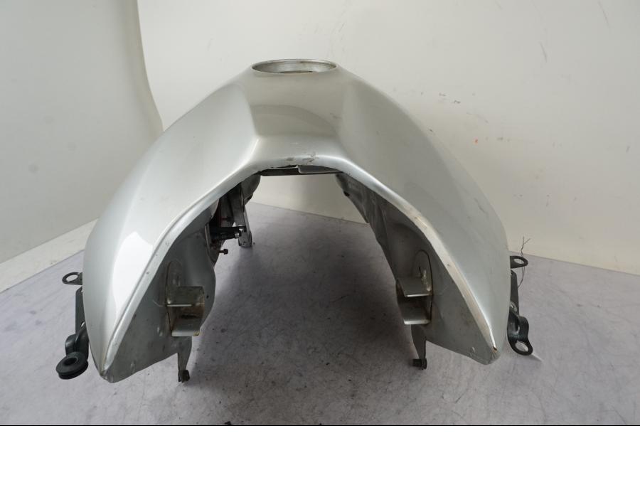 Extrabild3 på Bensintank från en BMW R 850 R -2004 motorcykel.