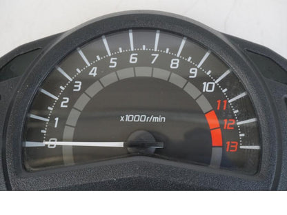 Baksidan på Instrumentpanel från en Kawasaki ER-6F -2016 motorcykel.