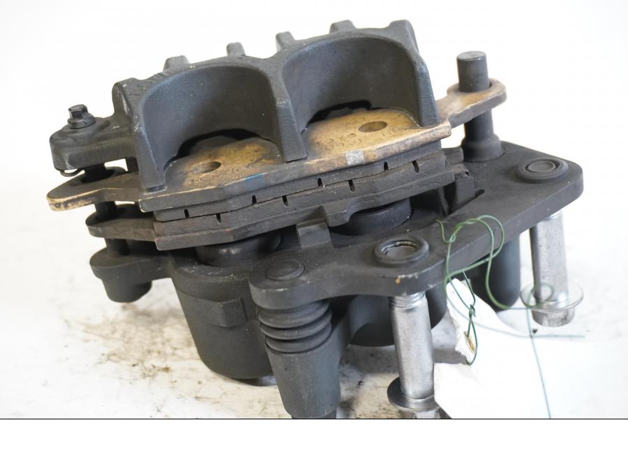 Höger sida på Bromsok från en Kawasaki ER-6F -2007 motorcykel.