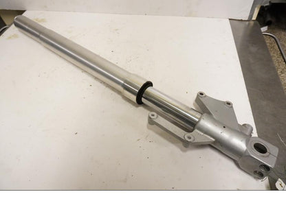 Framsidan på Gaffelben från en Hyosung GT 650 -2006 motorcykel.