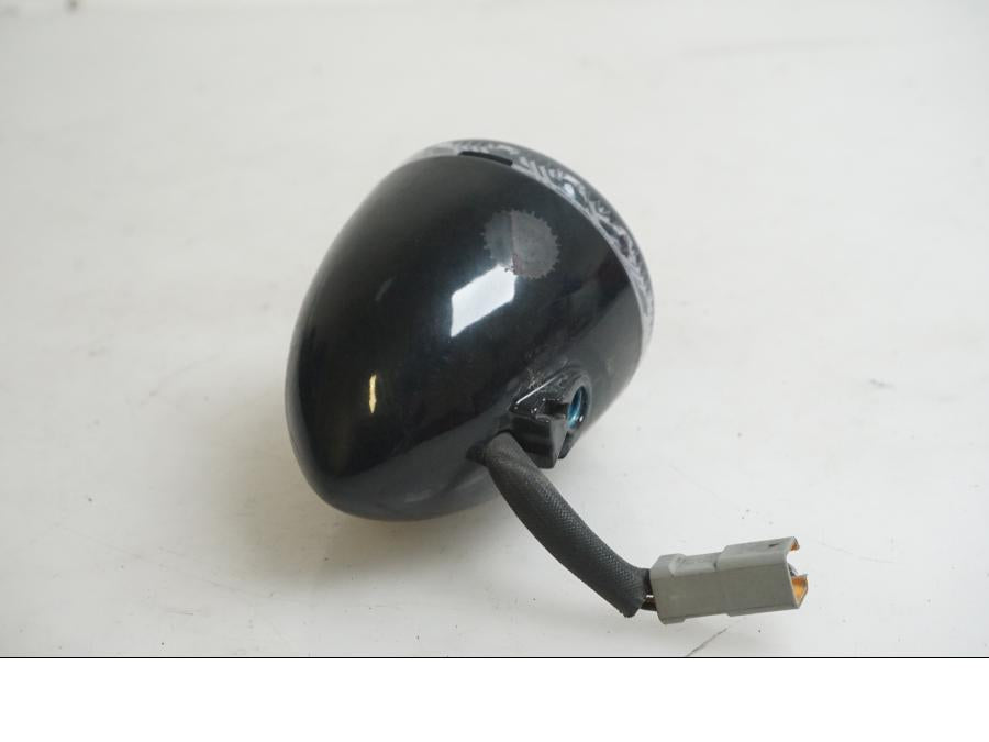 Höger sida på Blinkers LED från en Indian Chieftain Dark Horse -2019 motorcykel.