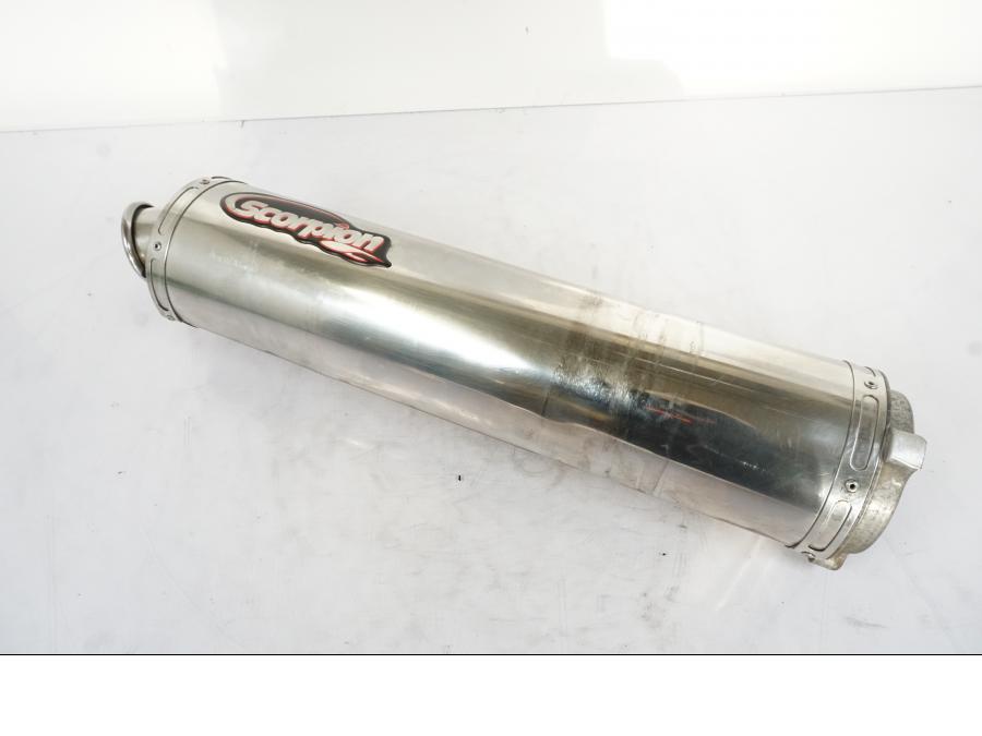 Framsidan på Ljuddämpare Sport från en Honda CBR 900 RR -2003 motorcykel.