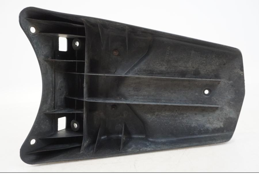 Snett uppifrån på Skylthållare från en Honda ST 1300 -2002 motorcykel.