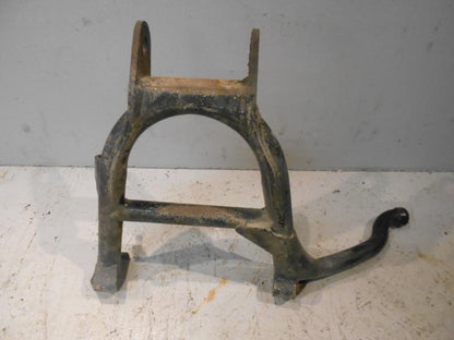 Framsidan på Centralstöd från en Honda GL 500 -1982 motorcykel.