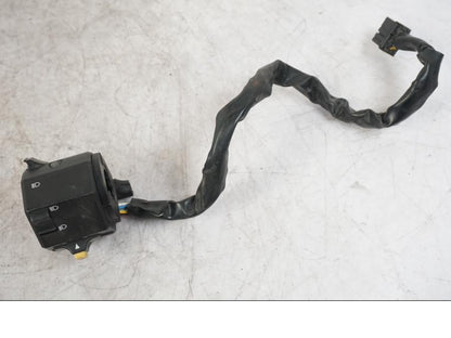 Framsidan på Styrelreglage från en Buell 1125 R -2008 motorcykel.