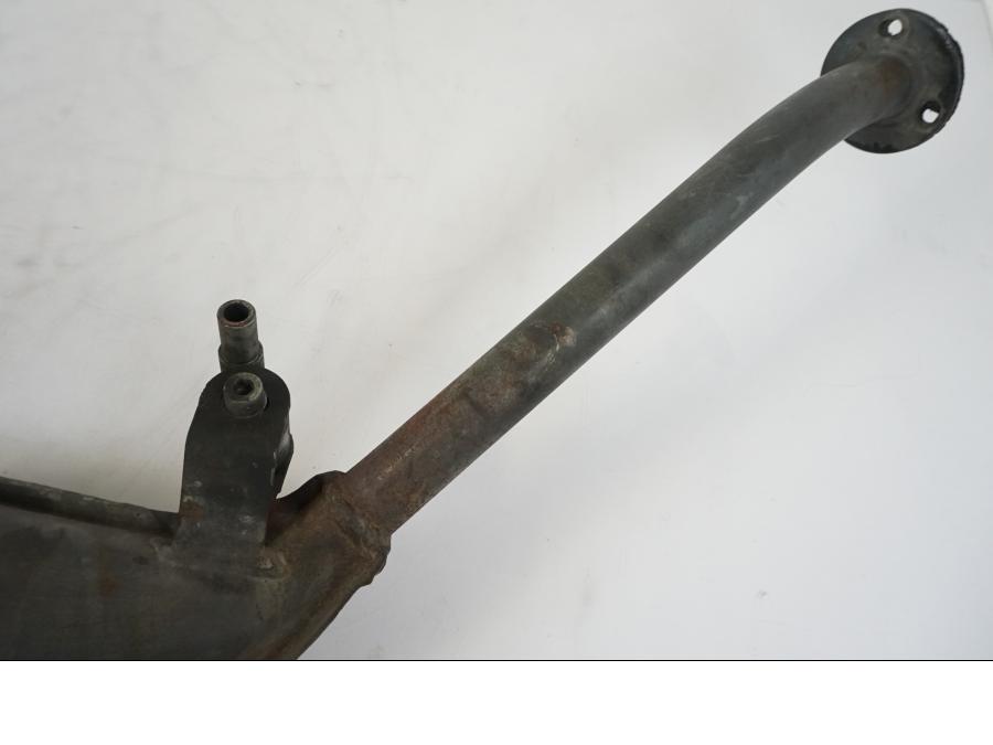 Snett uppifrån på Avgassystem från en Aprilia RS 125 -2000 motorcykel.