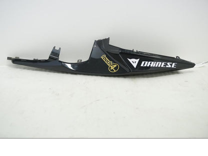 Framsidan på Bakvinge från en Yamaha YZF-R 125 -2008 motorcykel.