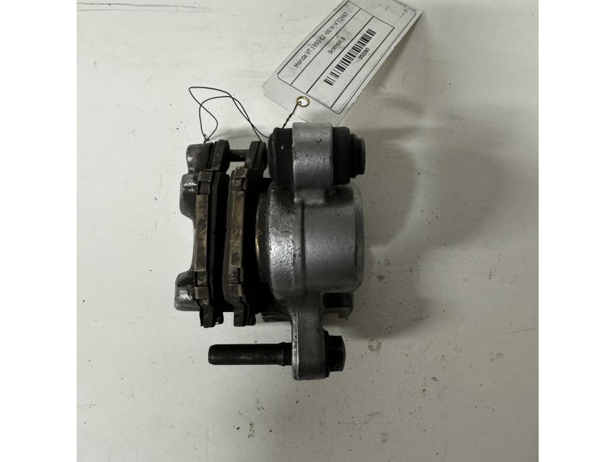 Höger sida på Bromsok från en Honda VT 1100 C -2000 motorcykel.