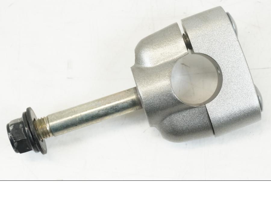 Baksidan på Styrfäste från en Yamaha WR 125 -2011 motorcykel.