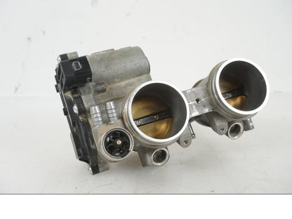 Framsidan på Spjällhus från en BMW F 750 GS -2019 motorcykel.