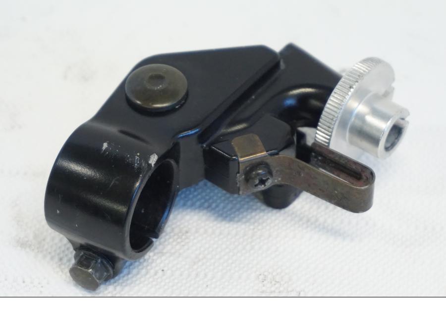 Baksidan på Kopplingsklo från en Yamaha YZF R6 -2006 motorcykel.