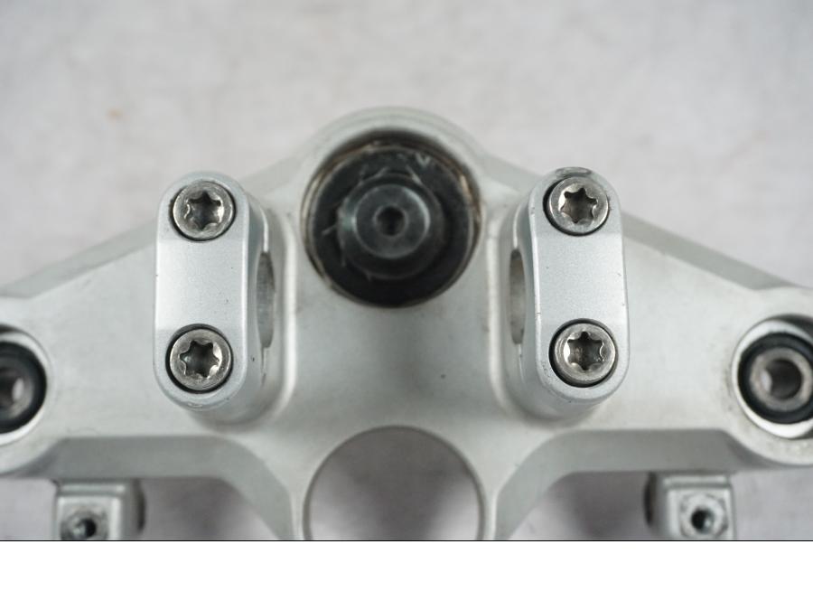 Extrabild4 på Gaffelkrona från en BMW R 1200 R -2007 motorcykel.