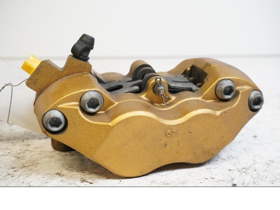 Baksidan på Bromsok från en Triumph Daytona 675 -2006 motorcykel.