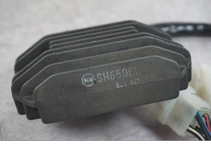 Extrabild1 på Likriktare från en Kawasaki ZX-6R -2006 motorcykel.