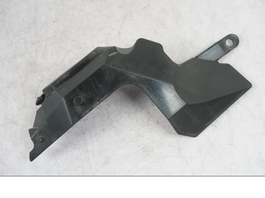 Vänster sida på Vattenkylfläkt från en Yamaha MT-09 -2016 motorcykel.