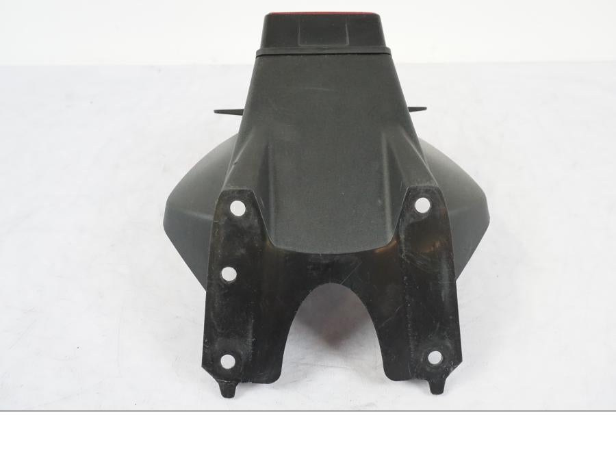 Snett uppifrån på Skylthållare från en Suzuki GSX-R 750 -2006 motorcykel.