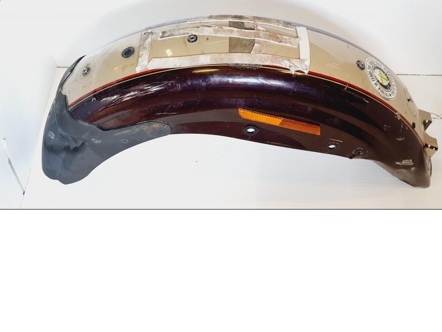 Baksidan på Bakskärm från en H-D Sportster 1200 XL1200C -1998 motorcykel.