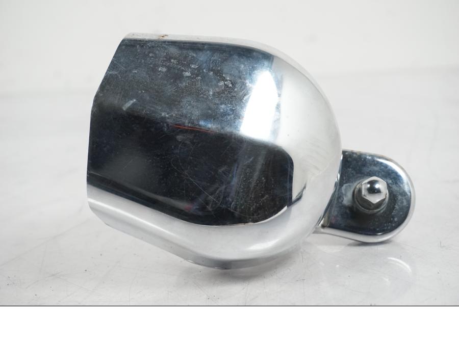 Snett uppifrån på Signalhorn / Tuta från en H-D Softail Standard FXST -2001 motorcykel.