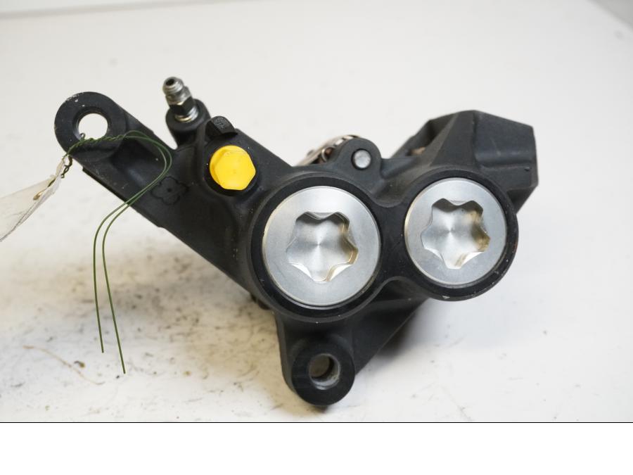 Framsidan på Bromsok från en Yamaha FZ-1 N -2009 motorcykel.