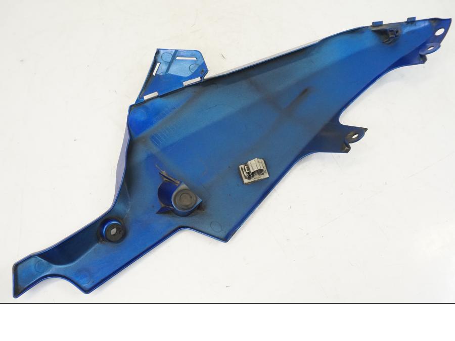 Extrabild3 på Magkåpa från en Suzuki GSX-R 750 -2008 motorcykel.