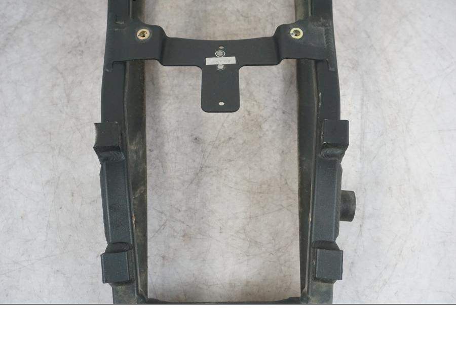 Snett uppifrån på Bakram från en Triumph Tiger -2009 motorcykel.