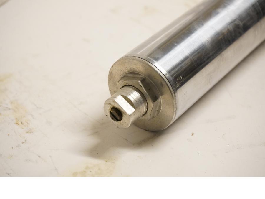 Vänster sida på Gaffelben från en Honda CBR 900 RR -1993 motorcykel.