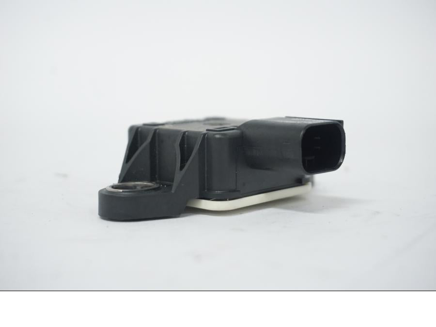 Snett uppifrån på Tilt Sensor från en Ducati Desert X -2022 motorcykel.