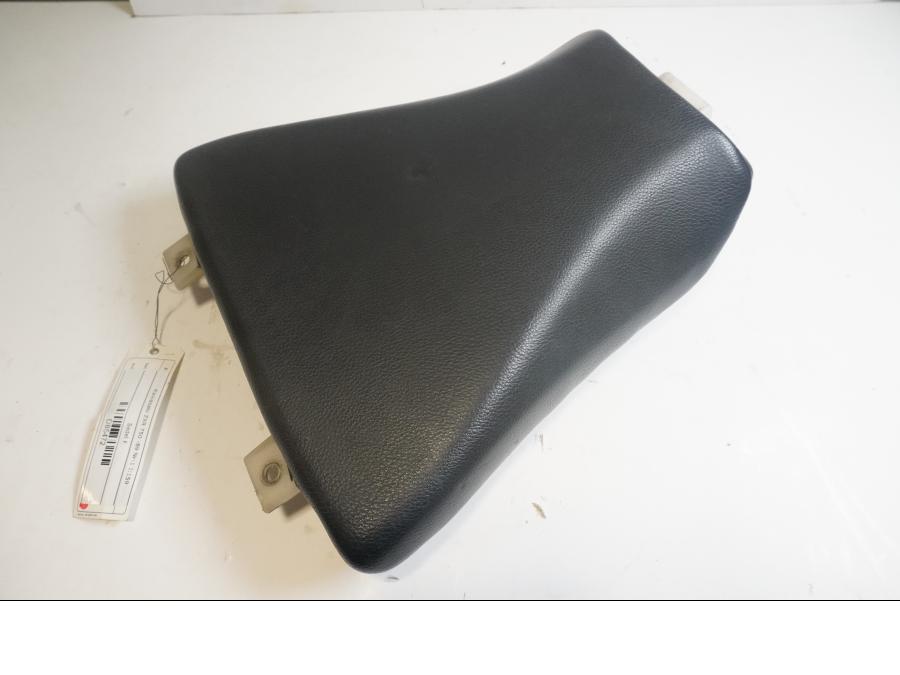 Höger sida på Sadel från en Kawasaki ZXR 750 -1989 motorcykel.