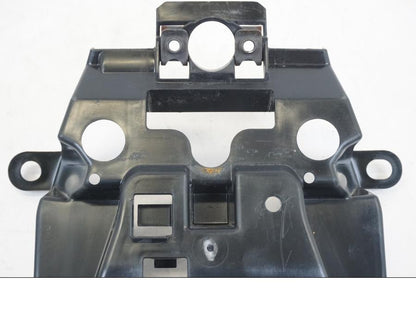 Snett nerifrån på Undertail från en Yamaha MT-09 -2021 motorcykel.