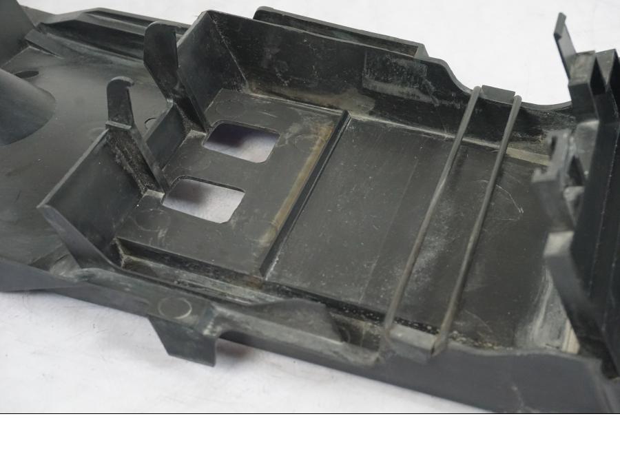 Höger sida på Undertail från en Suzuki GSX-R 750 -2006 motorcykel.